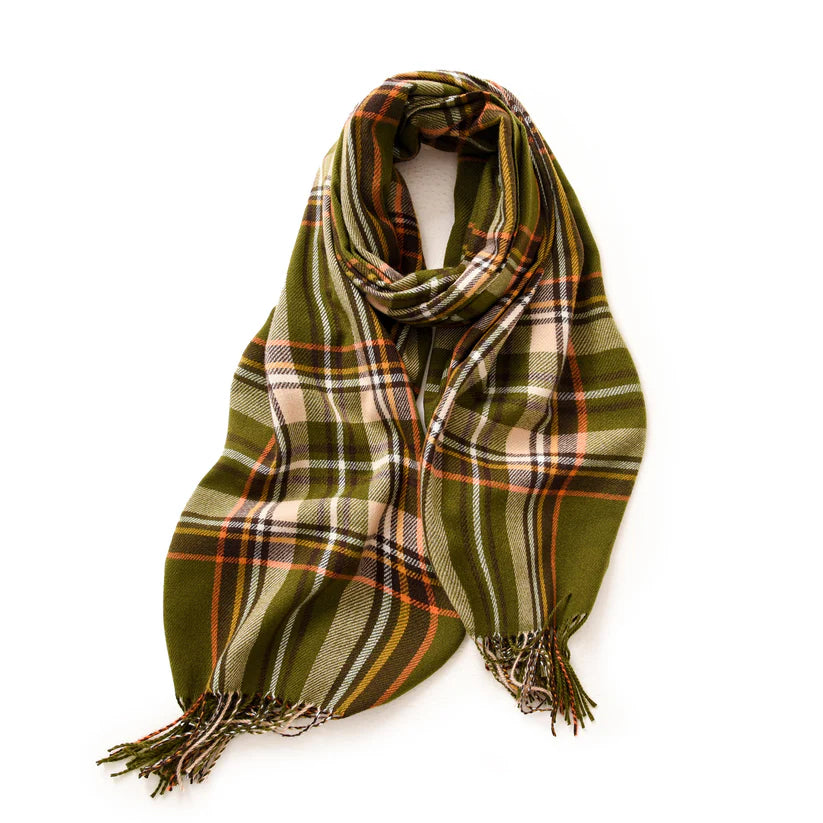 PLAIDA SCARF – THE PERFECT BLEND OF STYLE AND COMFORT