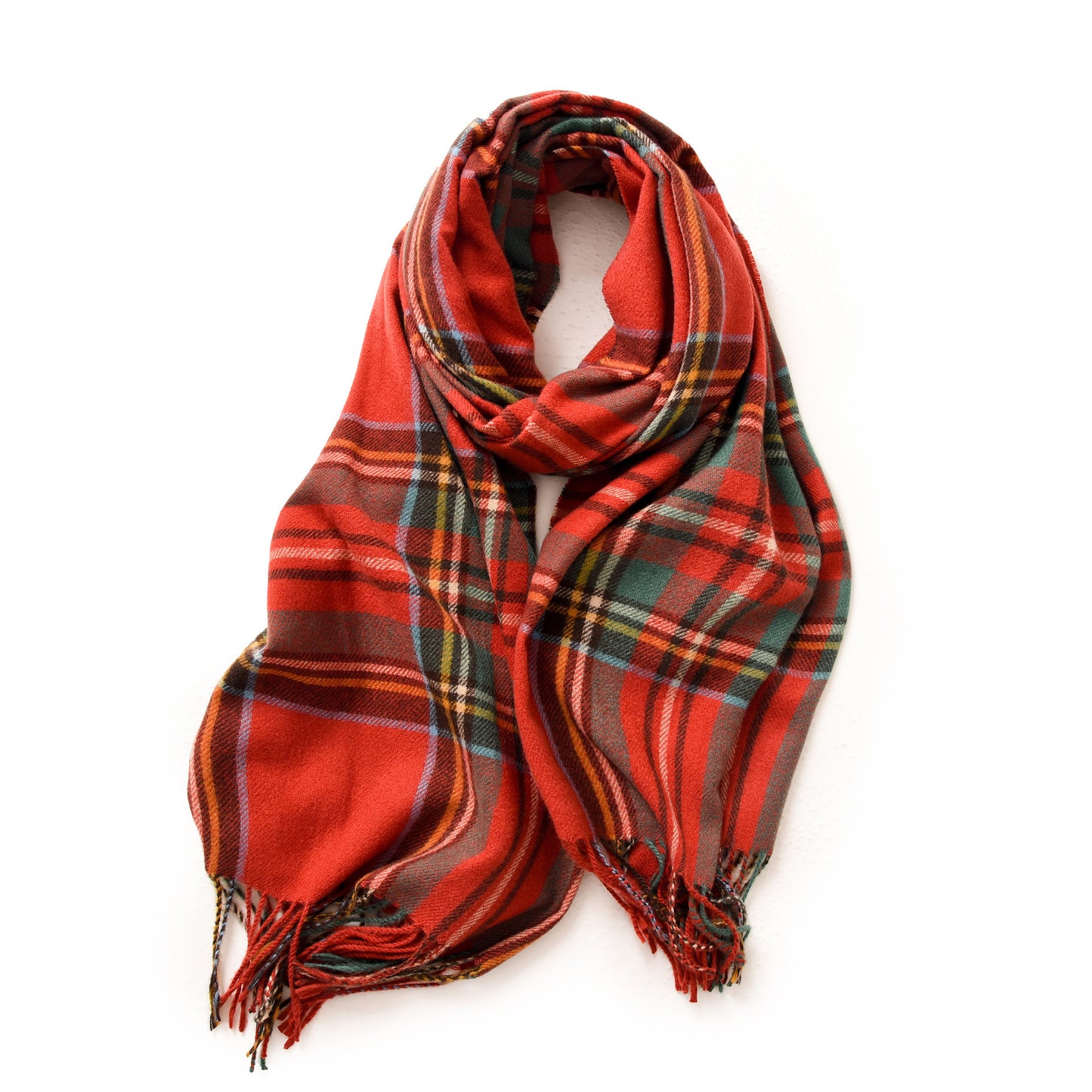 PLAIDA SCARF – THE PERFECT BLEND OF STYLE AND COMFORT