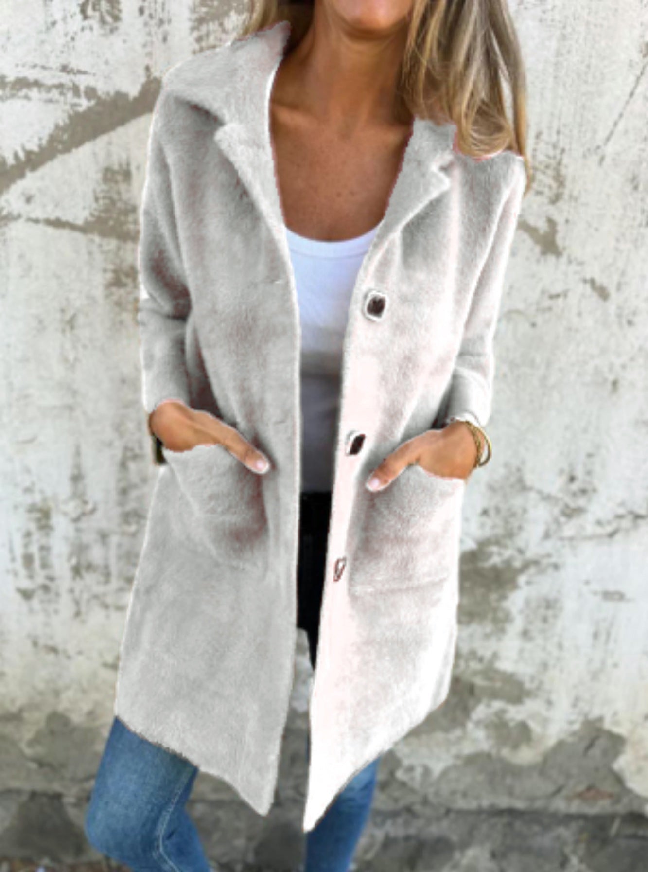 Sleek Single-Breasted Polo Collar Coat