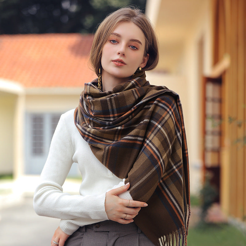 PLAIDA SCARF – THE PERFECT BLEND OF STYLE AND COMFORT