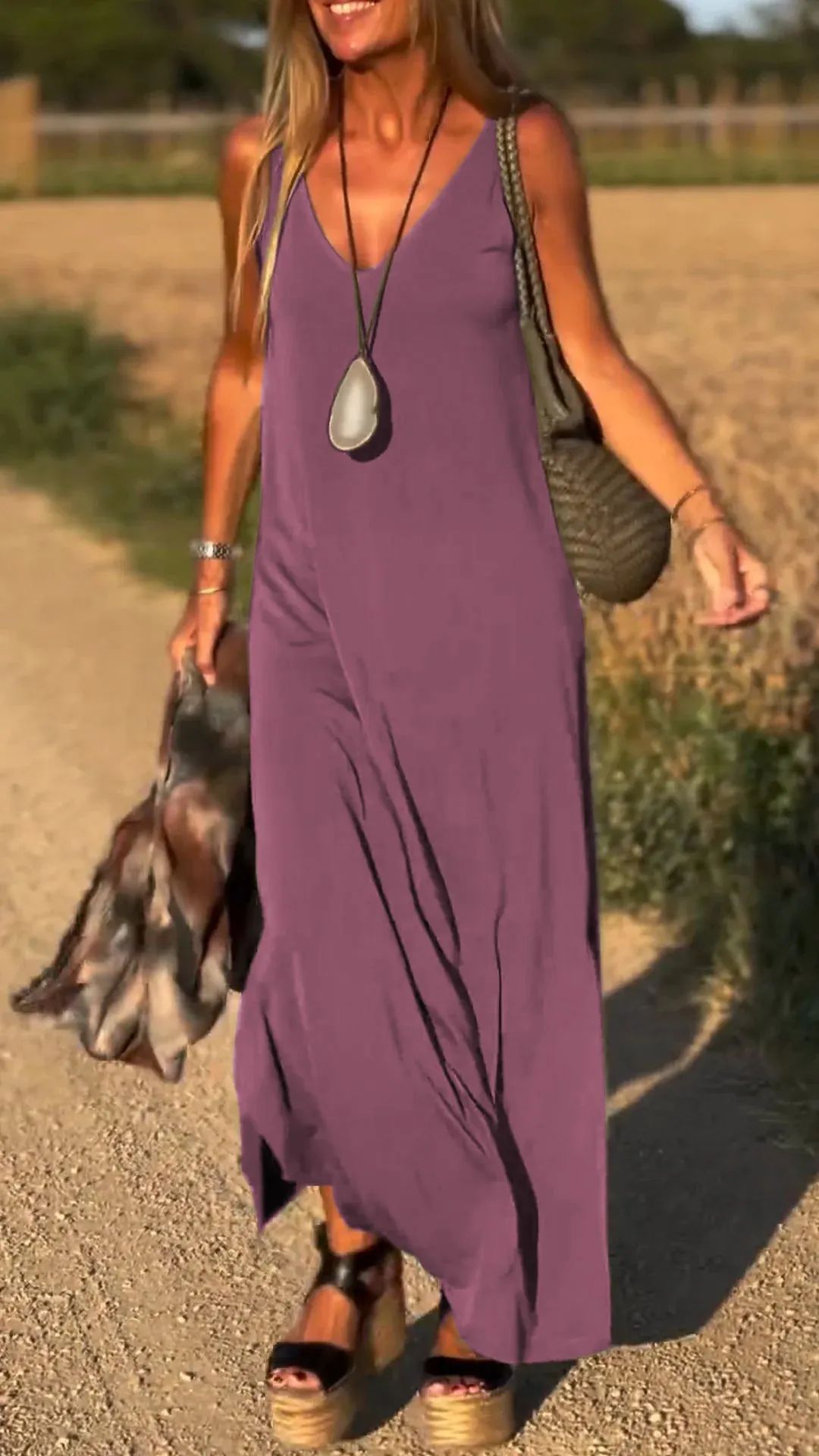 Elegant V-Neck Spaghetti Strap Dress