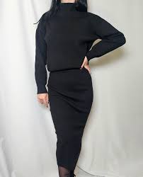 Elegant Two-Piece Knitwear Ensemble